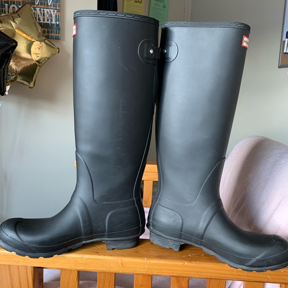 Hunter Rain Boots - Picture 2 of 4